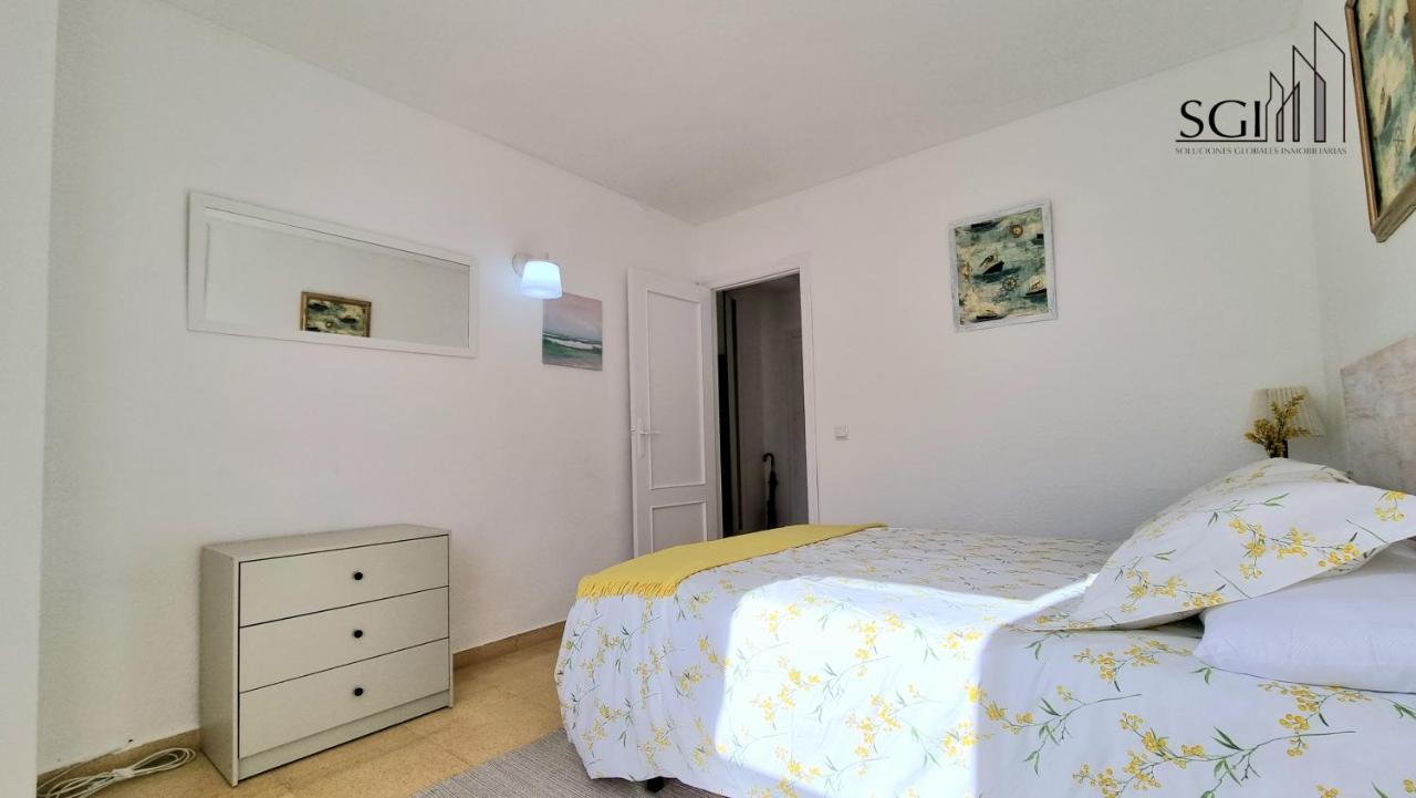 Magnifico Y Acogedor Apartamento- Wifi- A 5 Minutos De La Playa فينيسترات المظهر الخارجي الصورة